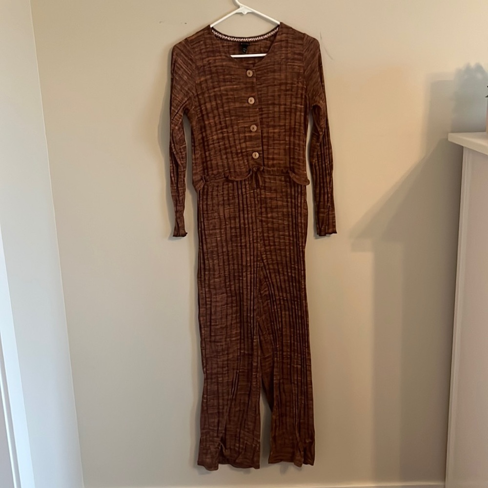 Knit red and brown jumper
